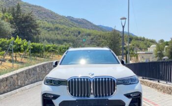 BMW X7 Front