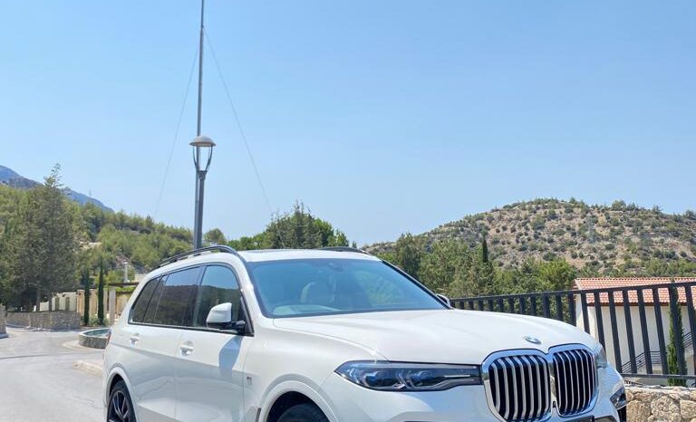 
								BMW X7 3.0L Diesel SUV full									