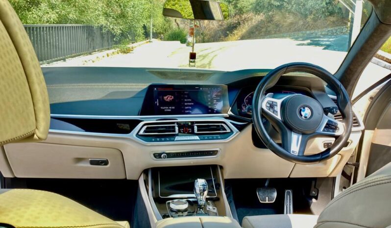 
								BMW X7 3.0L Diesel SUV full									